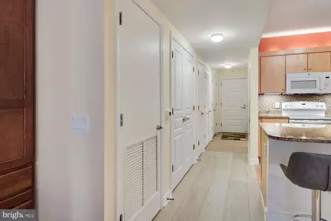 616 E Street NW #907, Washington, DC 20004 photo 17