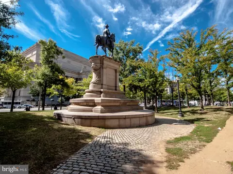 616 E Street NW #907, Washington, DC 20004 photo 38