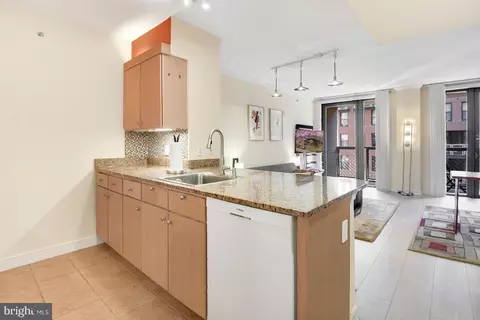 616 E Street NW #907, Washington, DC 20004 photo 5