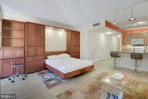 616 E Street NW #907, Washington, DC 20004 photo 25