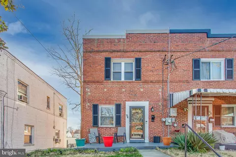 94 Darrington St SW, Washington, DC 20032