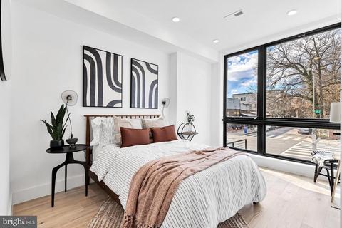 3817 14th St NW #3, Washington, DC 20011