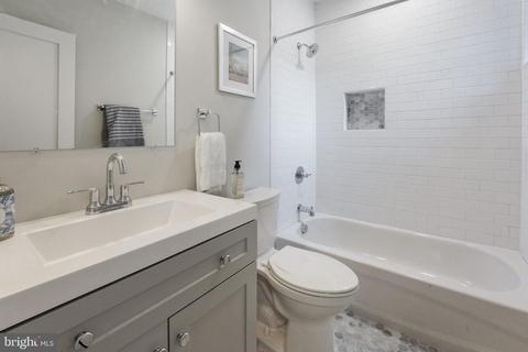 827 6th St NE, Washington, DC 20002 photo 22