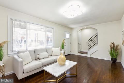 2014 Ridge Pl SE, Washington, DC 20020