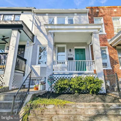 226 Cromwell Ter NE, Washington, DC 20002