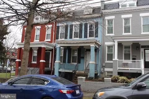 1302 NW Shepherd St NW, Washington, DC 20011