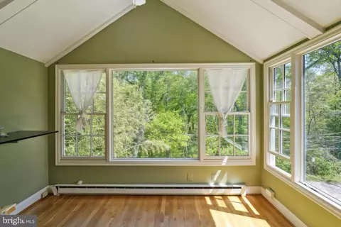 1545 44th St NW, Washington, DC 20007 photo 3