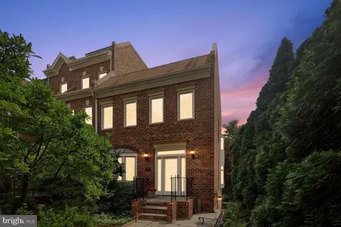 4054 Chancery Ct NW, Washington, DC 20007