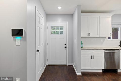 1659 11th Pl NE, Washington, DC 20002 photo 5