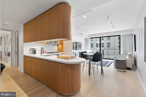 925 H St NW #709, Washington, DC 20001