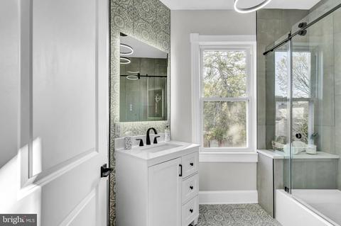532 10th St SE, Washington, DC 20003 photo 39