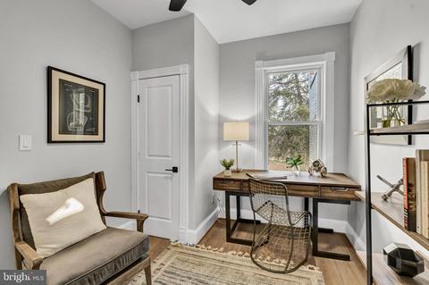 532 10th St SE, Washington, DC 20003 photo 49