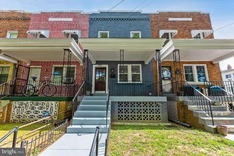 734 Hamilton St NW, Washington, DC 20011