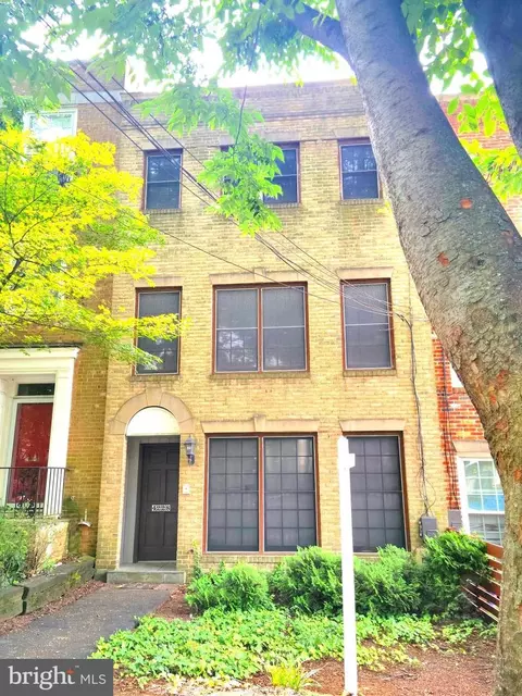 4228 River Rd NW, Washington, DC 20016