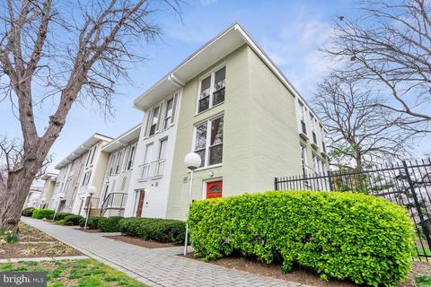 810 3rd St SW #198, Washington, DC 20024