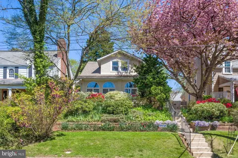 4927 Butterworth Pl NW, Washington, DC 20016