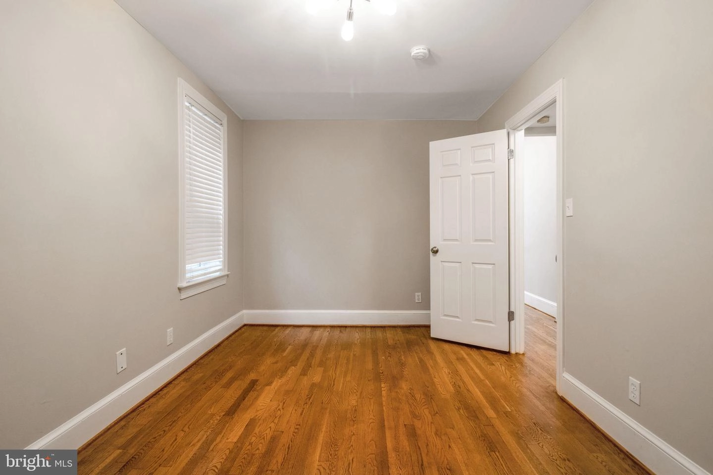 746 13th St SE, Washington, DC 20003 photo 34