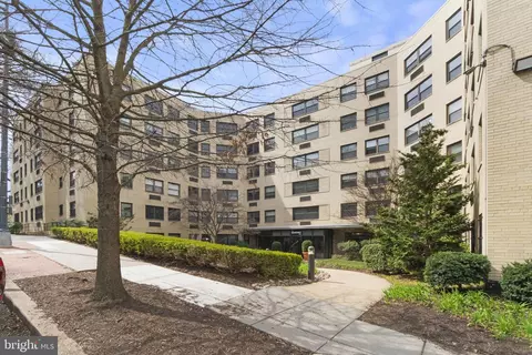 1801 Clydesdale Pl NW #104, Washington, DC 20009
