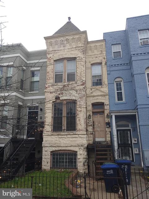 724 8th St NE, Washington, DC 20002 photo 1