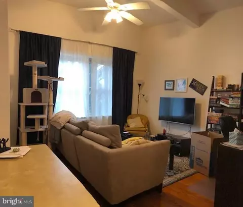 264 16th St SE, Washington, DC 20003 photo 5