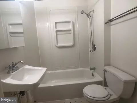 264 16th St SE, Washington, DC 20003 photo 7