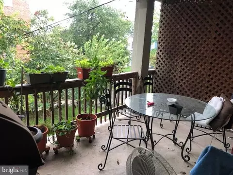 264 16th St SE, Washington, DC 20003 photo 8