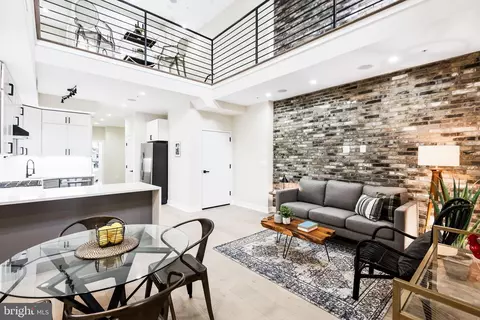 824 Kennedy St NW #4, Washington, DC 20011