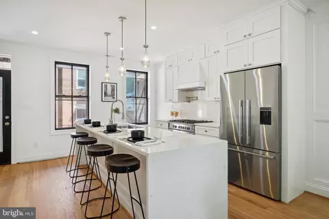 1689 35th St NW, Washington, DC 20007 photo 5