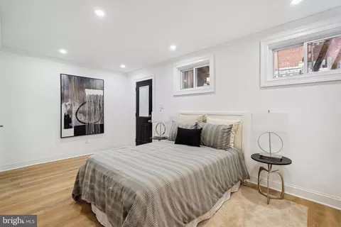 1689 35th St NW, Washington, DC 20007 photo 14