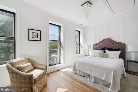 1689 35th St NW, Washington, DC 20007 photo 10