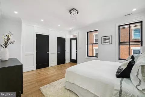 1689 35th St NW, Washington, DC 20007 photo 9
