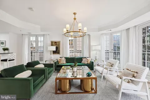 2501 Wisconsin Ave NW #202, Washington, DC 20007