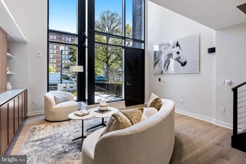 1330 8th St NW, Washington, DC 20001