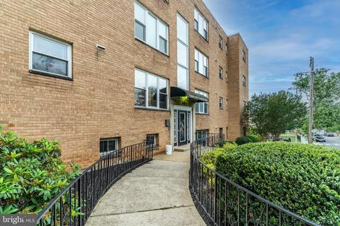 401 Evarts St NE #302, Washington, DC 20017