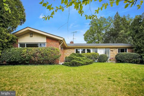 1770 Sycamore St NW, Washington, DC 20012