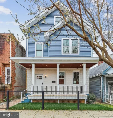 4047 Gault Pl NE, Washington, DC 20019