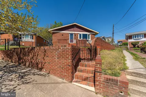 12 Underwood Pl NE, Washington, DC 20012