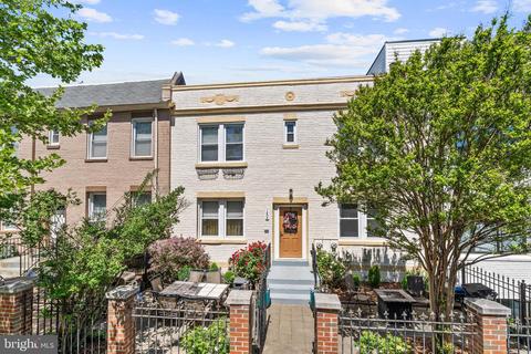 1606 Isherwood St NE #1, Washington, DC 20002