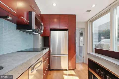 344 8th St NE, Washington, DC 20002 photo 15