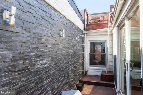 344 8th St NE, Washington, DC 20002 photo 27