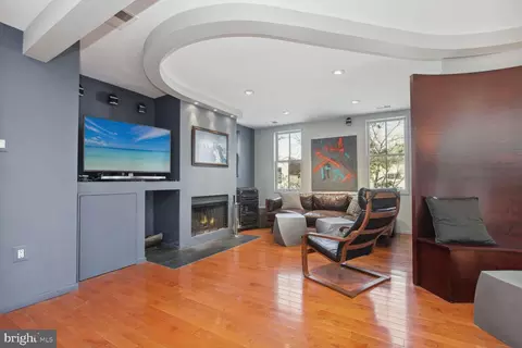 344 8th St NE, Washington, DC 20002 photo 9