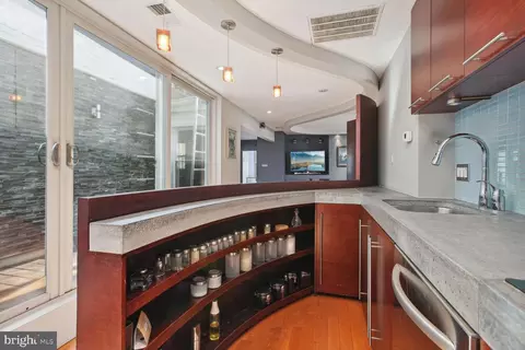 344 8th St NE, Washington, DC 20002 photo 14