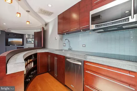 344 8th St NE, Washington, DC 20002 photo 13