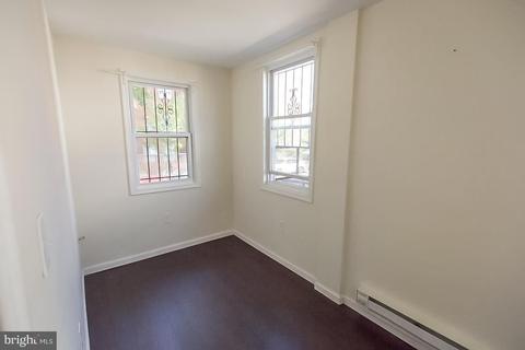 1600 E St NE, Washington, DC 20002 photo 3