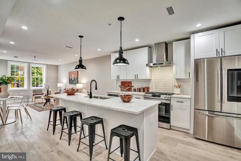 716 Kearny St NE #1, Washington, DC 20017