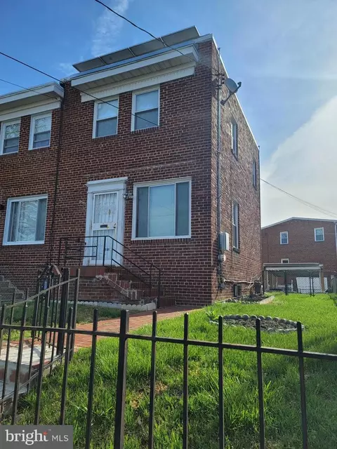 1404 42nd St SE, Washington, DC 20020