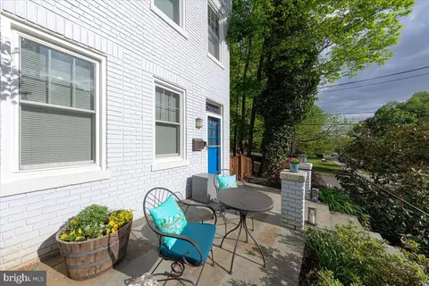 2001 37th St NW, Washington, DC 20007 photo 24