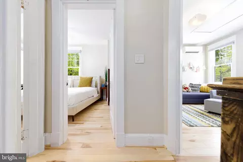 2001 37th St NW, Washington, DC 20007 photo 10