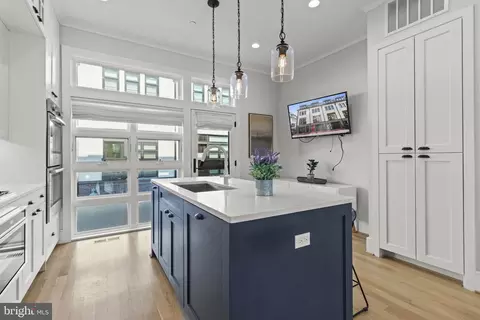 403 Guethlers SE, Washington, DC 20003 photo 6