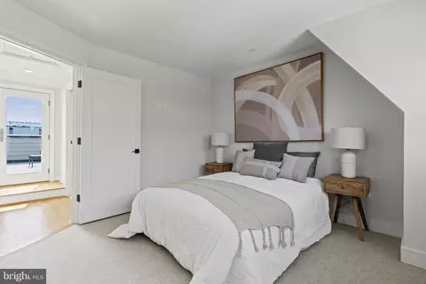 403 Guethlers SE, Washington, DC 20003 photo 36